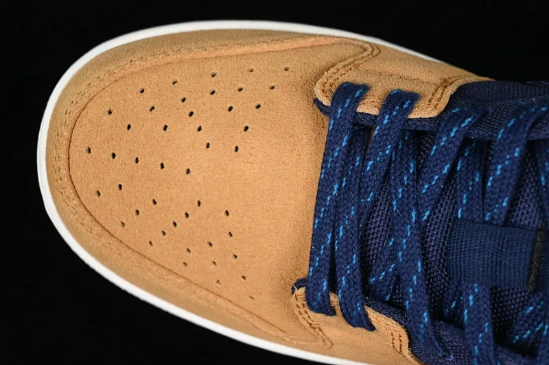 All Categories Nk SB Dunk Series Nk SB Dunk Low Low-top sneakers Nk SB Dunk Low "Midnight Navy" Desert Yellow SB low-top sports and leisure sneakers DX6775-400